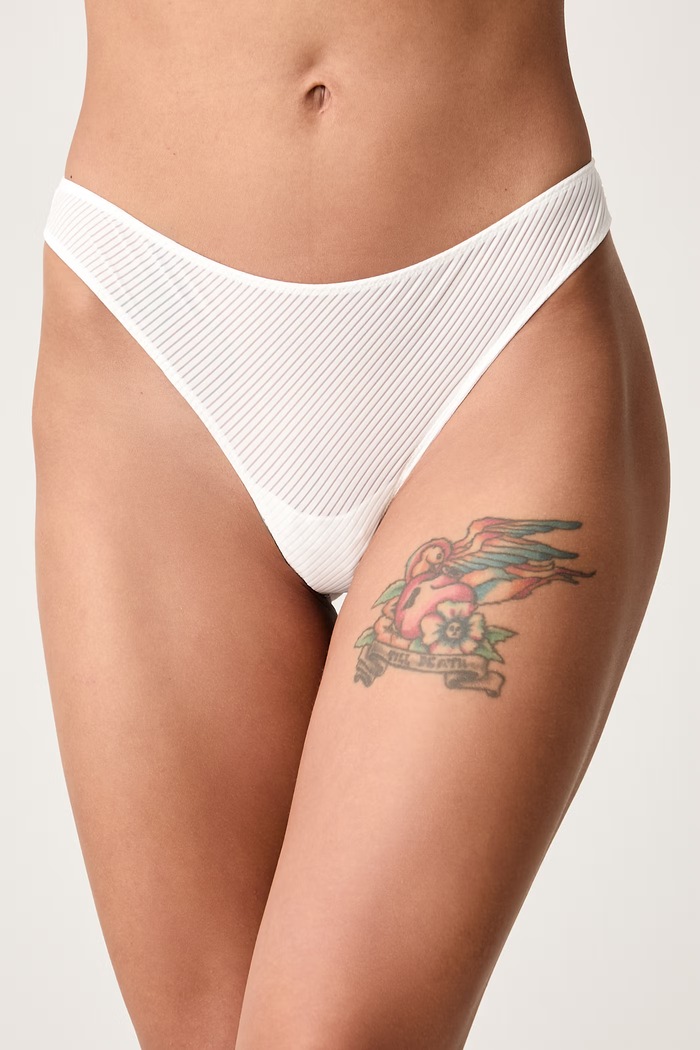 women'secret Stringi damskie beżowy 8324078
