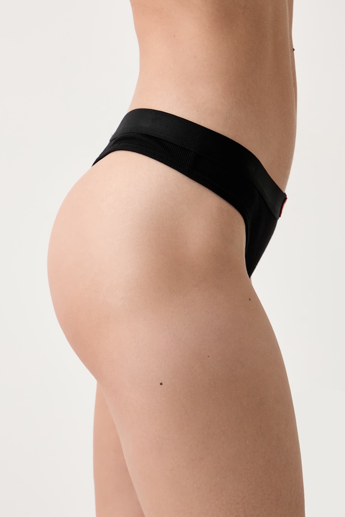 Oblečenie HUGO tangá dámske HUGO HEART THONG 50566784 čierna