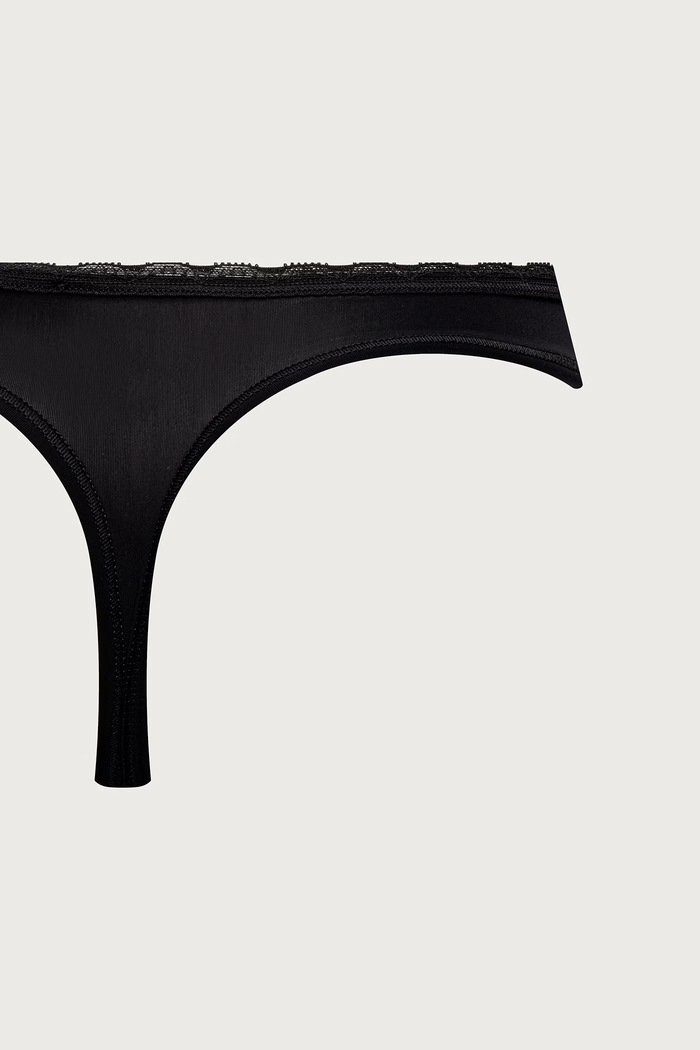 Stringi damskie TRIPLET MICRO THONG 3-pack HUGO multicolor 50566737