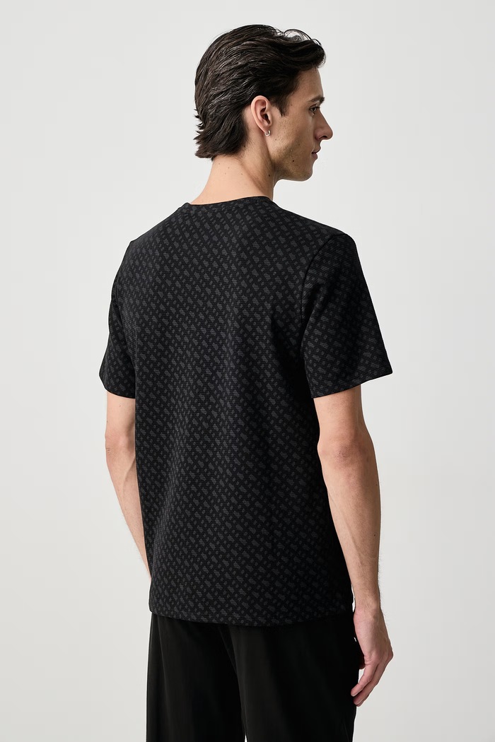 Oblečení BOSS Tričkové pyžamo pánské s bavlnou WaffleAOP T-Shirt 50571386 černá