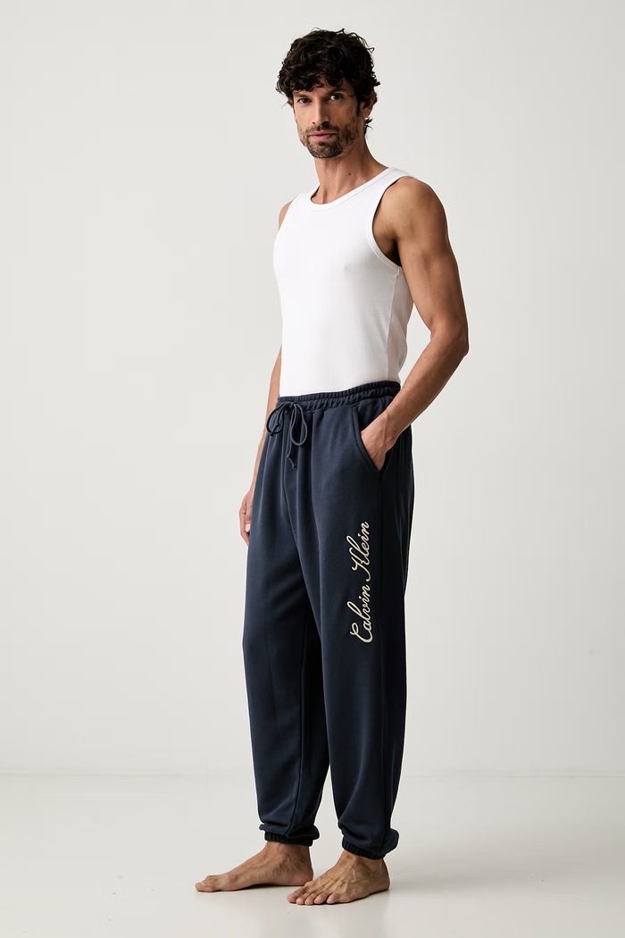 Calvin Klein Underwear spodnie piżamowe męskie z bawełną LV00NM3037 niebieski AW26
