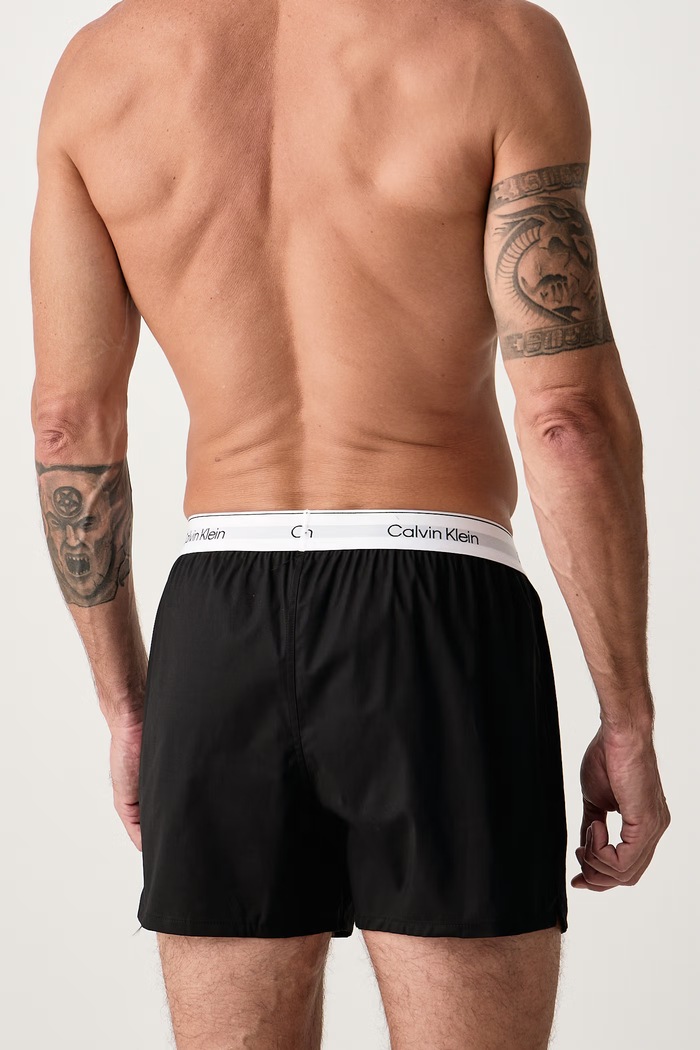 Boxerky pánské bavlněné s elastanem 3-pack Calvin Klein Underwear červená LV00NB4727