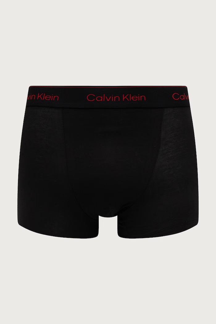 Oblečenie Calvin Klein Underwear Priliehavé boxerky pánske bavlnené s elastanom 3-pak LV00NB4566 čierna