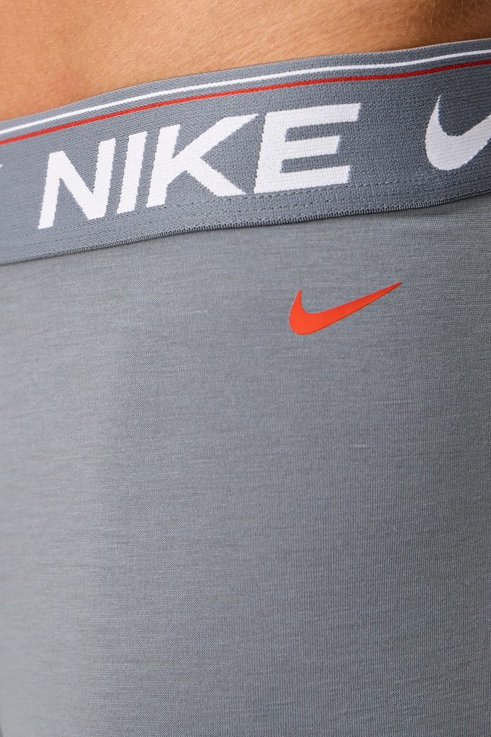 Męskie Nike czarny NQ00KE1315