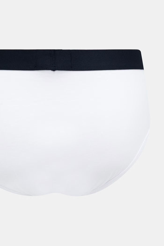 Emporio Armani Underwear slipy męskie z bawełną 3-pack EM002154.AF25033
