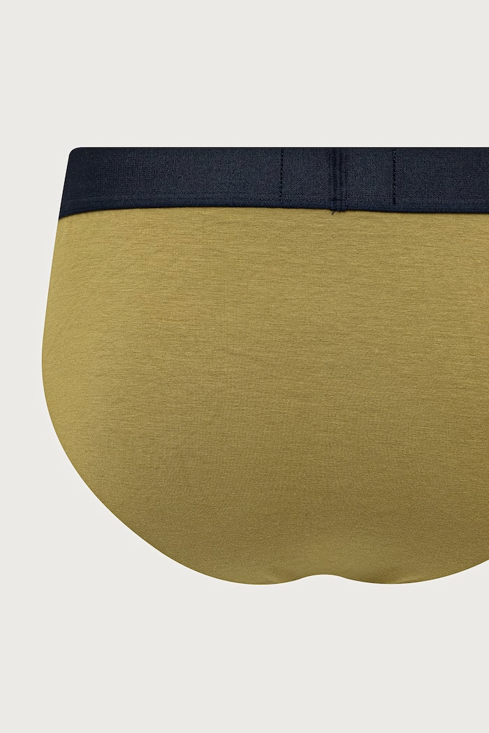 Emporio Armani Underwear slipy męskie z bawełną 3-pack EM002154.AF25033