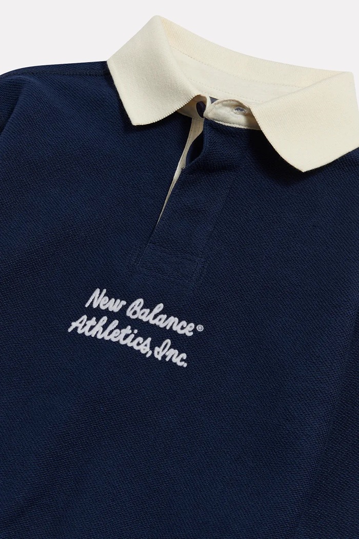Chłopiec New Balance Bluza dziecięca bawełniana YT62Y5J2 granatowy