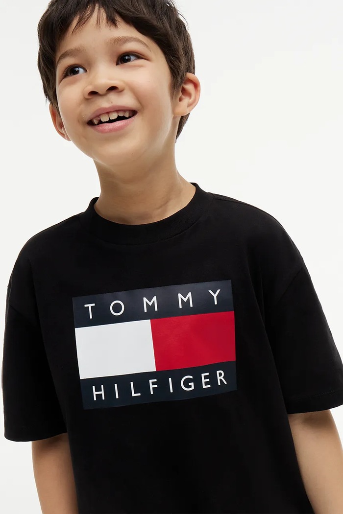 Tommy Hilfiger T-shirt dziecięcy bawełniany KB0KB10340.128.176.9BY2 czarny