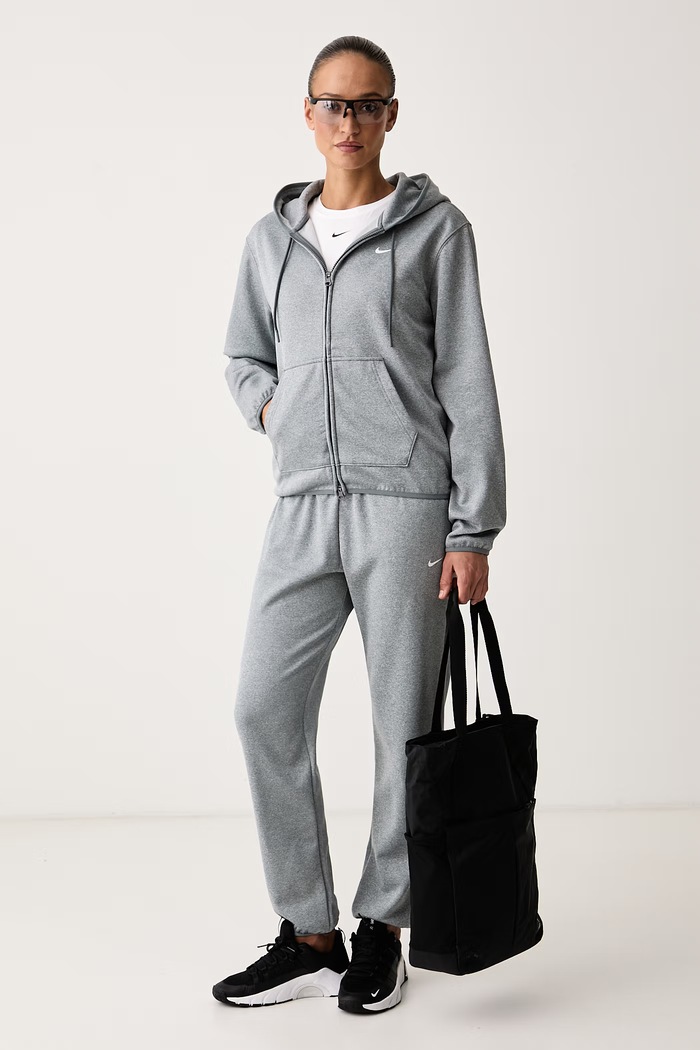 Nike Edzős melegítőfelső női Studio Fleece Therma-FIT IO0433.084 szürke AW26