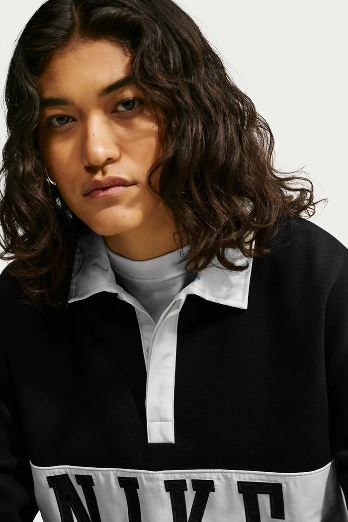 Longsleeve damski z bawełną Studio Fleece Nike Sportswear czarny IU1135.001