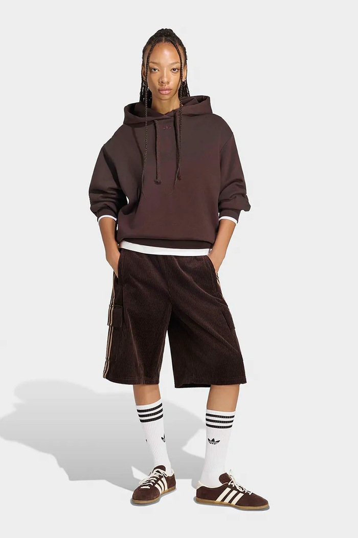 Ρούχα adidas Originals Μπλούζα με κουκούλα γυναικεία με βαμβάκι KT4668 καφέ