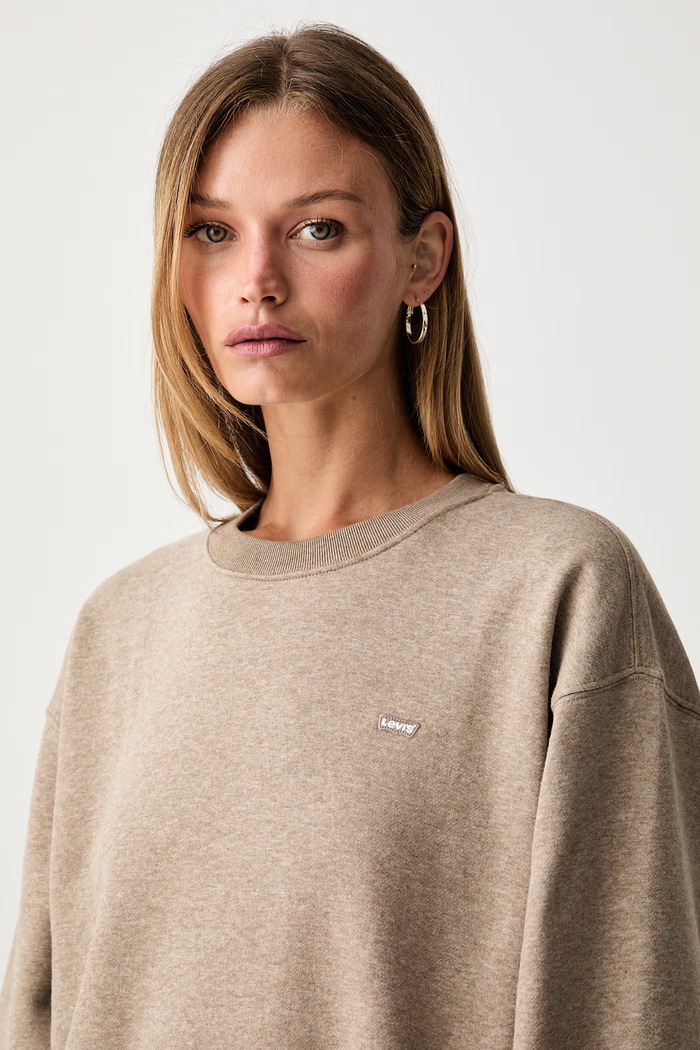 Levi's dukserica za žene s pamukom EVERYDAY CREW smeđa 0082J.0007