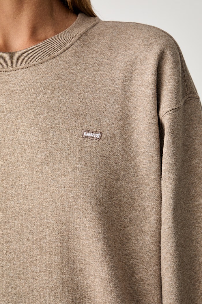 Levi's dukserica za žene s pamukom EVERYDAY CREW 0082J.0007 smeđa
