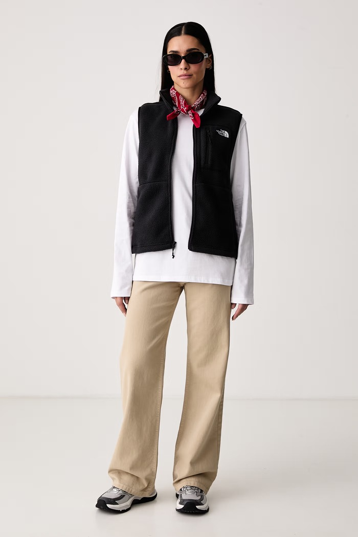 The North Face Pulver brez rokavov ženski flis Yumiori NF0A8B6FJK31 črna AW26