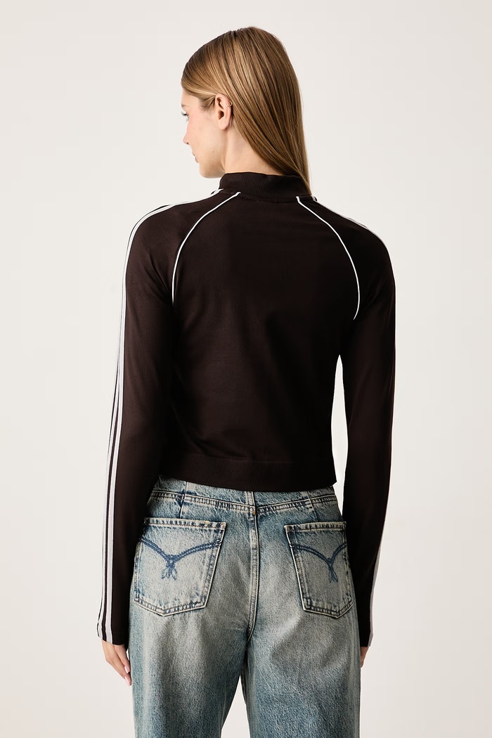 Oblačila adidas Originals Jopica ženska Essentials Seamless KX8418 rjava