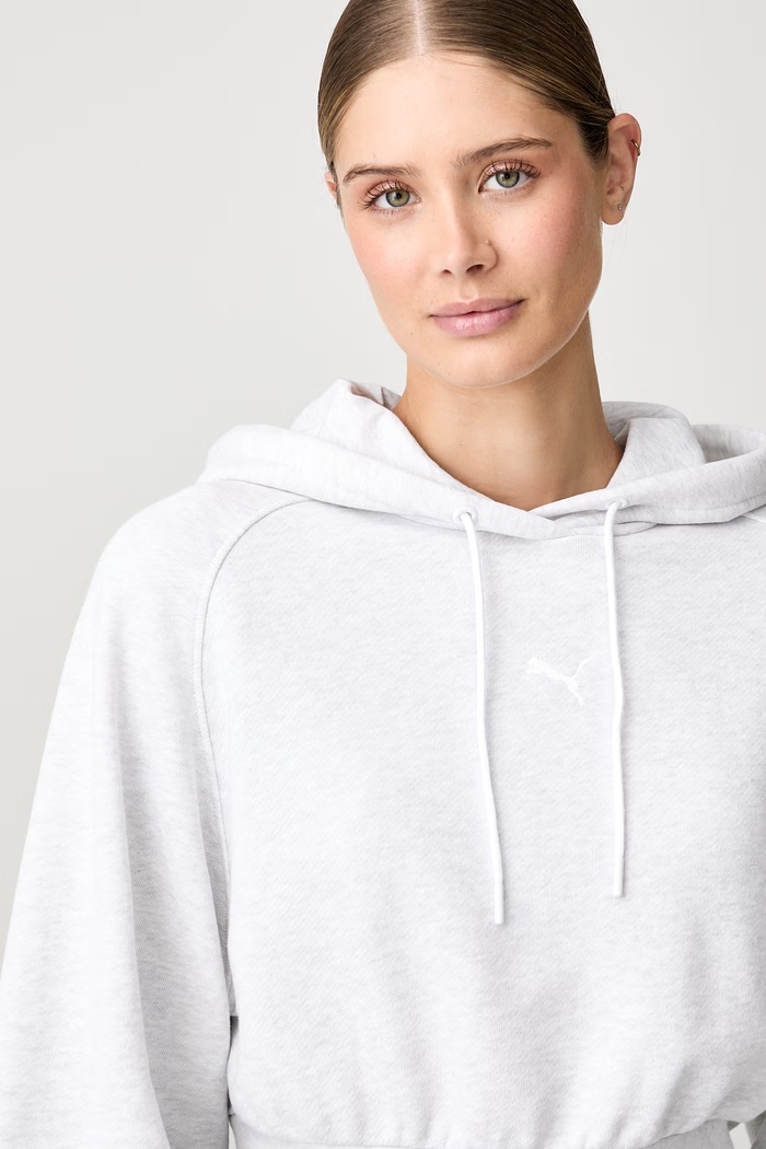 Puma bluza z kapturem damska bawełniana Essentials Cropped Balloon szary 636671