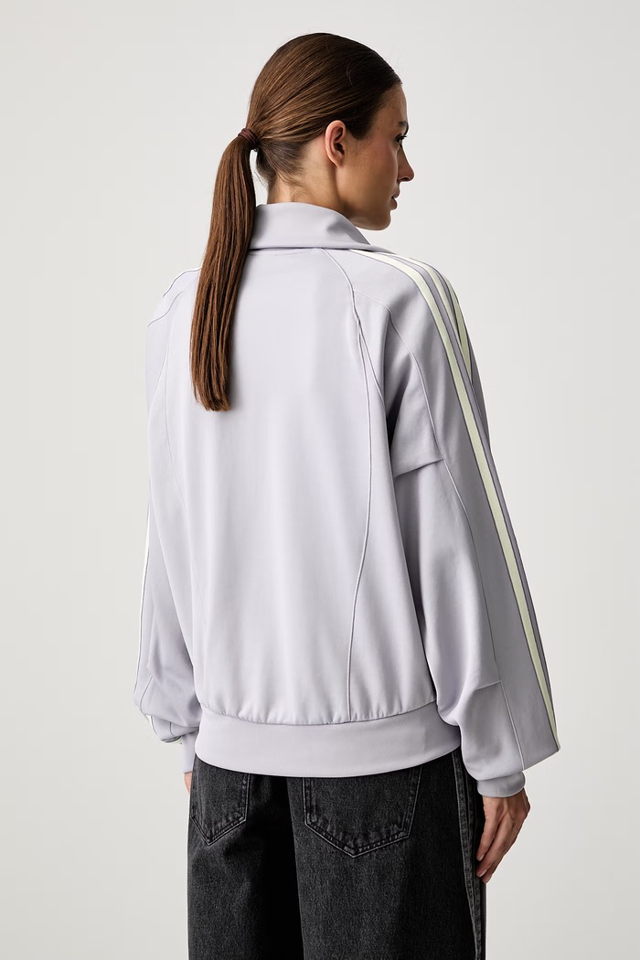 Odzież adidas bluza damska z bawełną Stadium KV0599 fioletowy