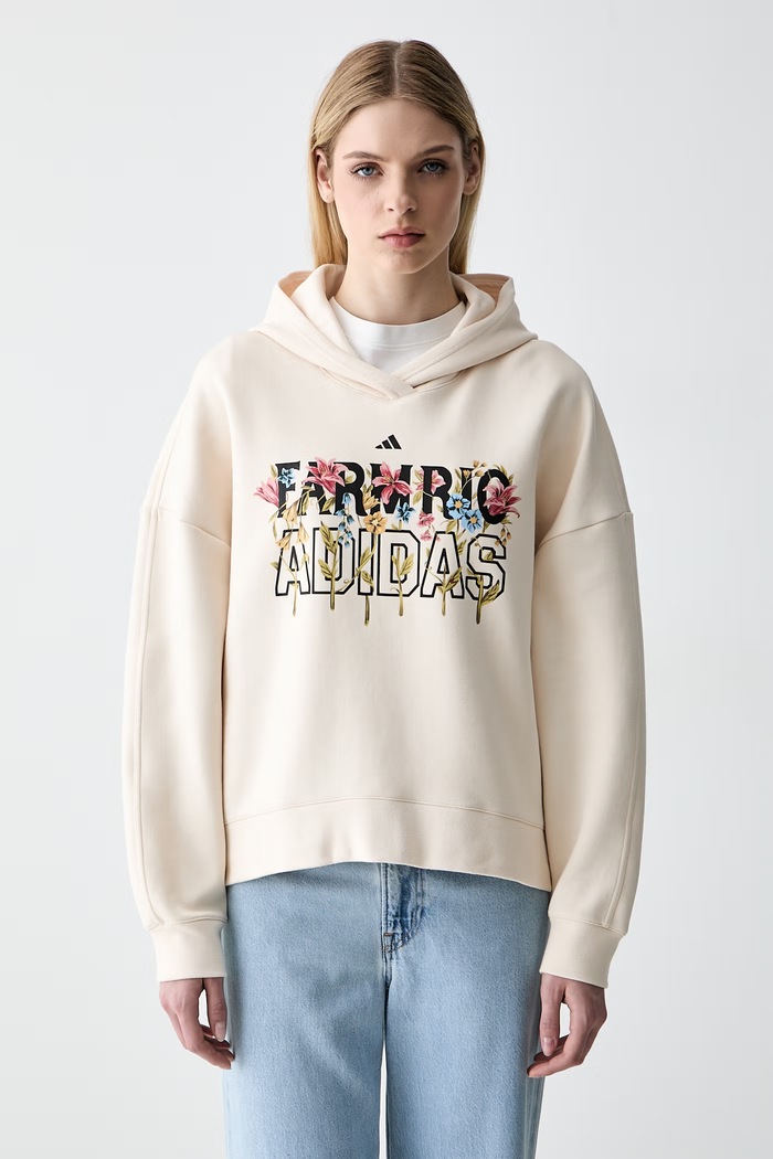 adidas bluza damska z bawełną x Farm Rio beżowy KR0253