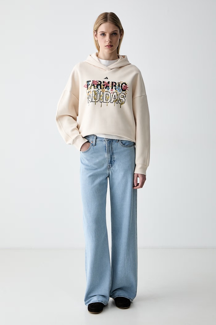 adidas bluza damska z bawełną x Farm Rio KR0253 beżowy AW26
