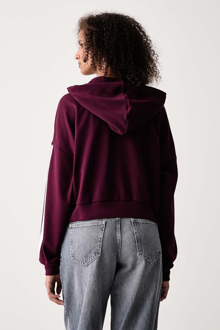 Odjeća adidas Dukserica sa kapuljačom ženska s viskozom Essentials KF8316 bordo