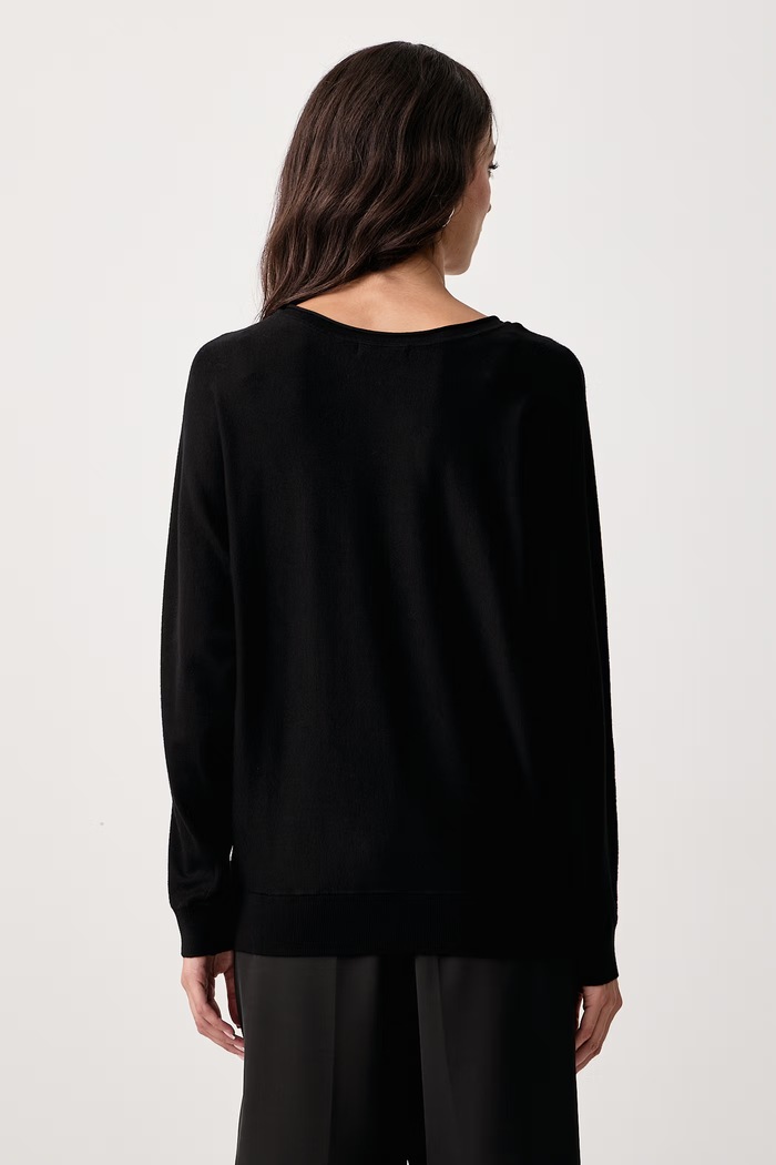 Odzież Guess Sweter damski z wiskozą ESMERALDA W6BR51.Z1452 czarny