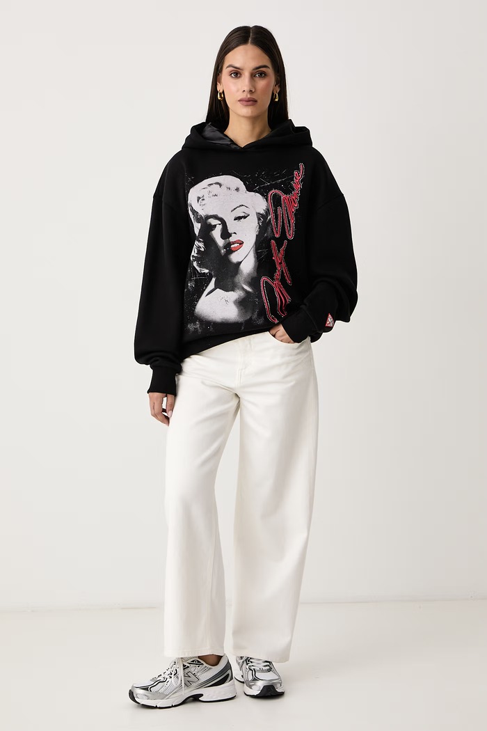 Guess Pulover ženski z bombažem x MARILYN MONROE W6BQ18.K6664 črna AW26