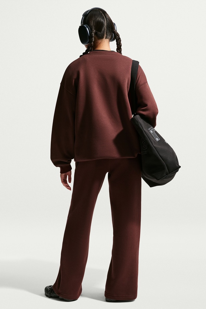 Nike Bluza dziecięca z bawełną Nike Sportswear Studio IM4947 bordowy AW26