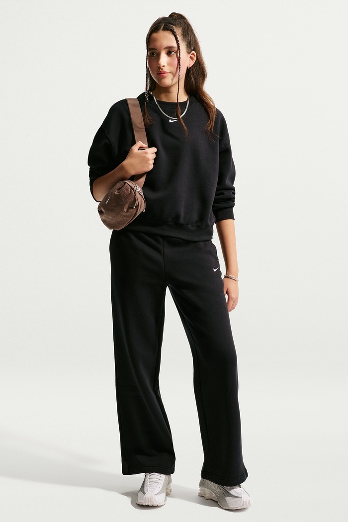 Nike Bluza dziecięca z bawełną Nike Sportswear Studio czarny IM5098