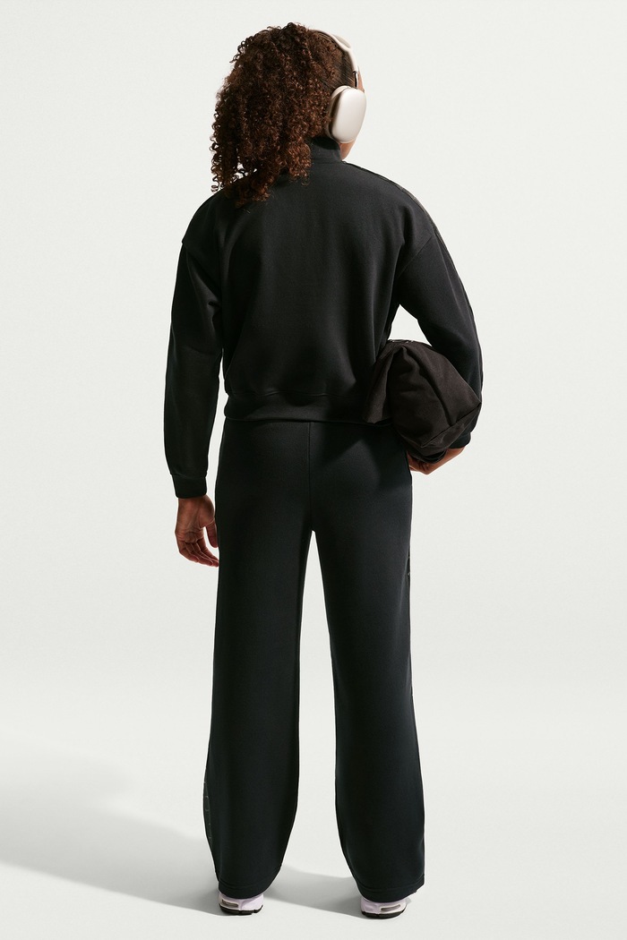 Nike Bluza dziecięca z bawełną Nike Sportswear Studio Fleece IM4932 czarny AW26
