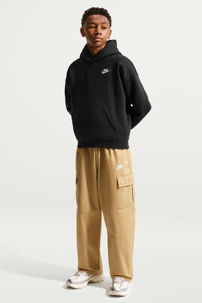 Nike Bluza z kapturem dziecięca z bawełną Nike Sportswear Club Fleece IM4935