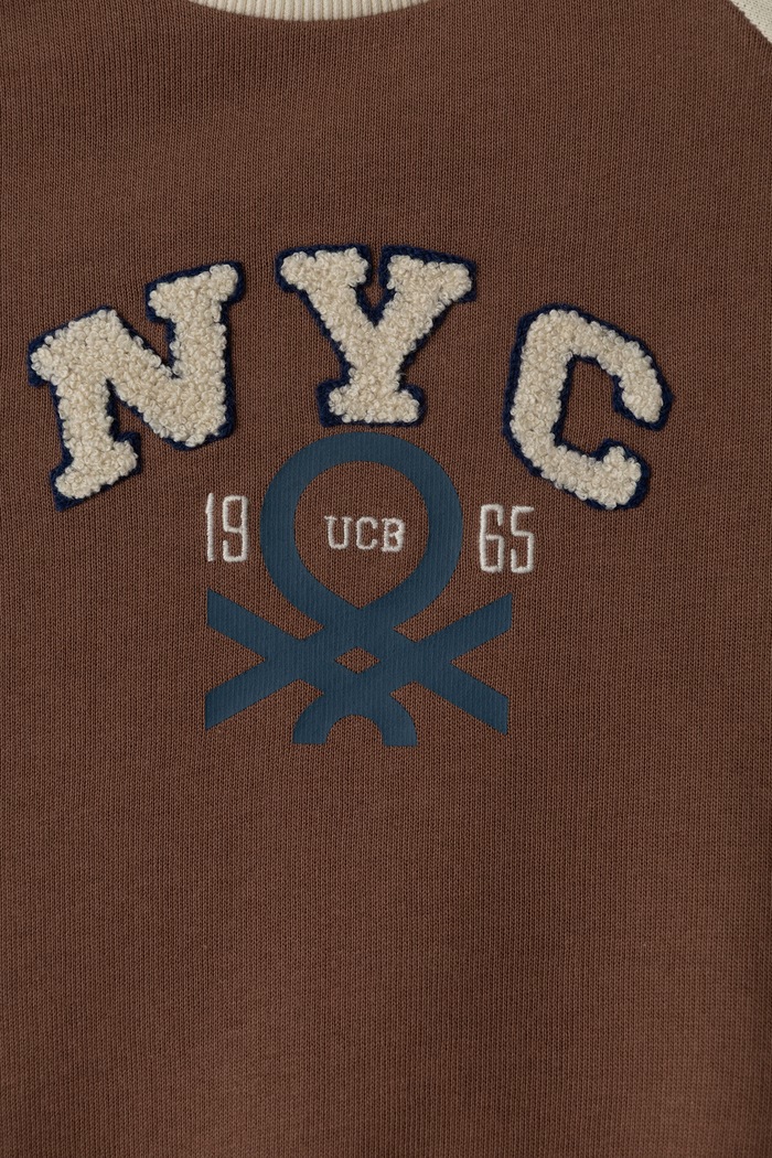 Chłopiec United Colors of Benetton Bluza dziecięca bawełniana 3J70G10NM.P.Seasonal brązowy