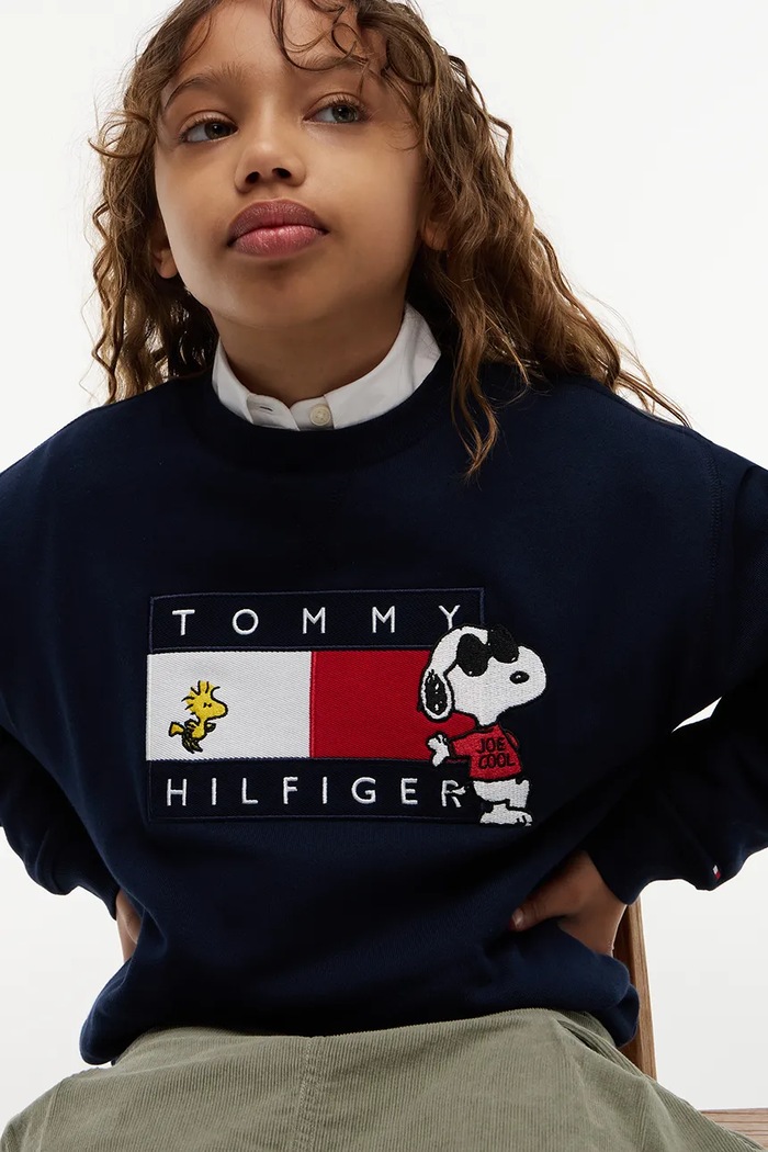 Chłopiec Tommy Hilfiger bluza dziecięca bawełniana KS0KS00764.128.176.9BY2 granatowy