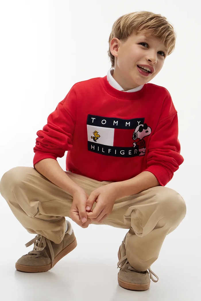 Chłopiec Tommy Hilfiger bluza dziecięca bawełniana KS0KS00764.74.122.9BY2 czerwony