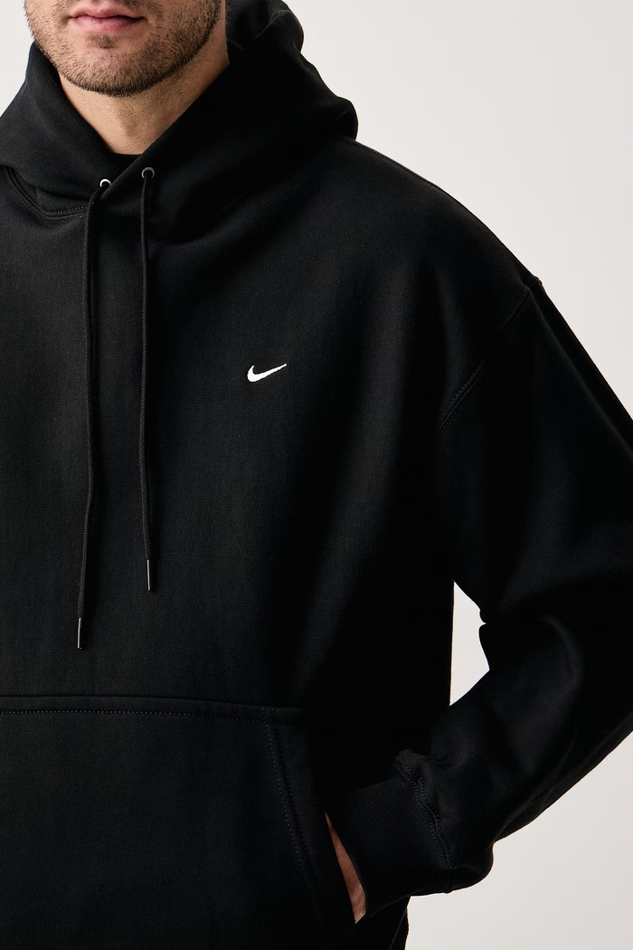 Bluza z kapturem męska z bawełną Solo Swoosh Nike Sportswear HV1082.010 czarny