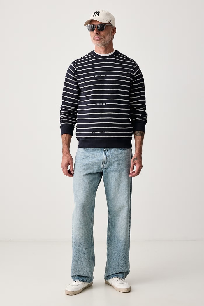 Guess Dukserica za muškarce od pamuka M6BQ26.K6170 mornarsko plava AW26