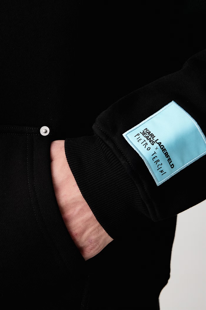 Dukserica sa kapuljačom za muškarce od pamuka x Pietro Terzini Karl Lagerfeld Jeans crna B4M20055
