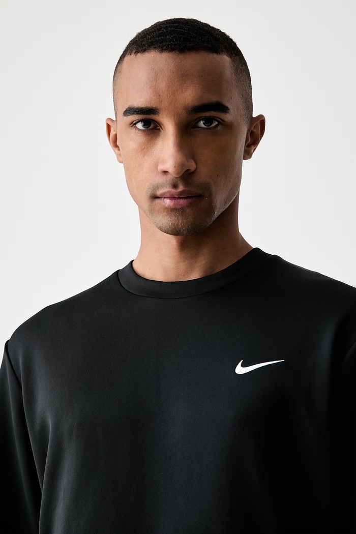 Nike bluza treningowa męska M NK DF HYVERSE FLC CREW czarny IF2977.010