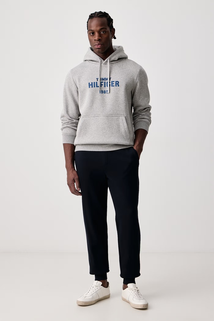 Tommy Hilfiger Pulover s kapuco moški z bombažem MW0MW44937 siva AW26
