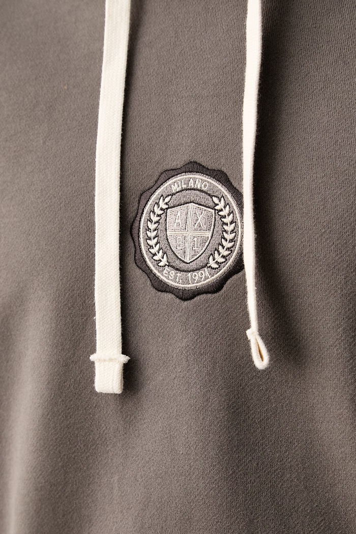 Armani Exchange dukserica sa kapuljačom za muškarce od pamuka s elastanom XM002912.AF26047 smeđa
