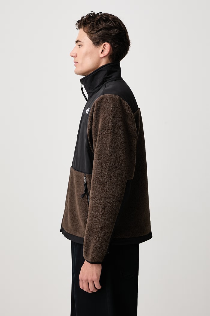 Dukserica na zakopčavanje za muškarce Retro Denali The North Face NF0A88XHRM11 smeđa
