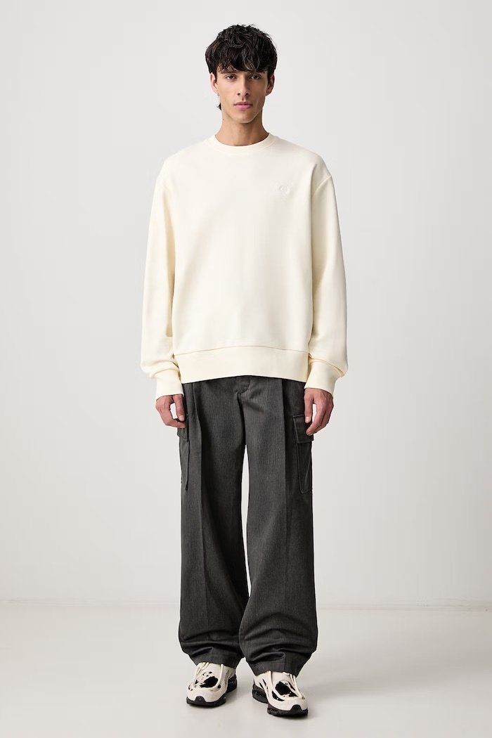 Fred Perry Bluza bawełniana męska M3622.560 beżowy AW26