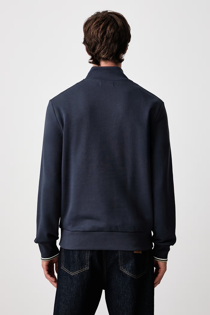 Odzież Fred Perry Bluza męska bawełniana M3574.72C granatowy