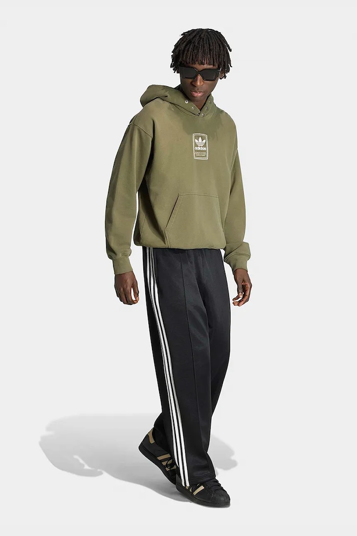 Odjeća adidas Originals Dukserica sa kapuljačom za muškarce od pamuka Elevated GFX KW4403 zelena