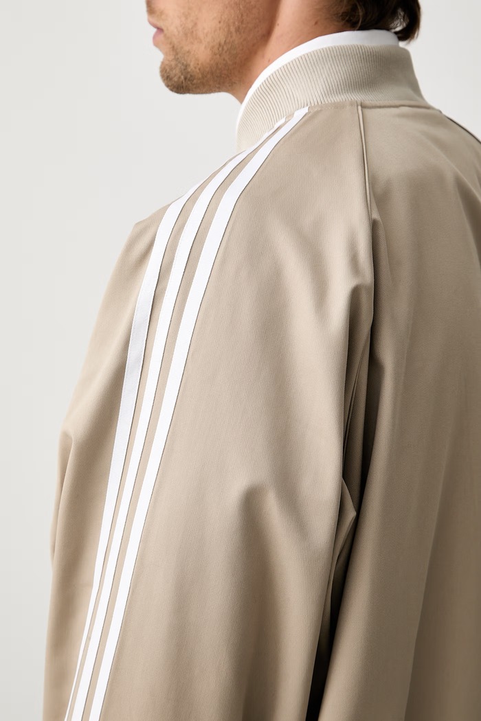 Jopica moška SST Adicolor Classic Cotton Twill adidas Originals bež KR1369