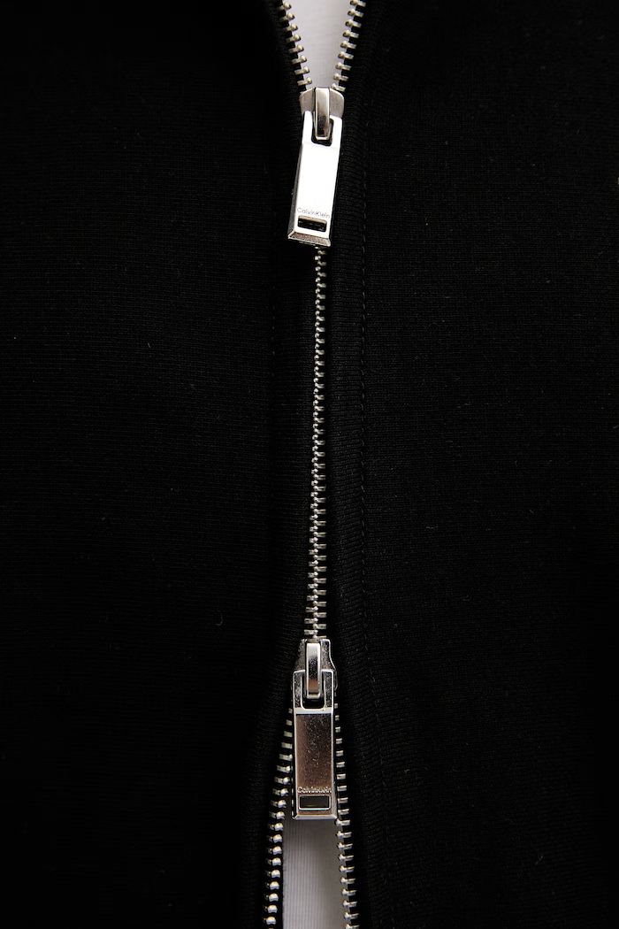 Calvin Klein Jeans mikina na zips s kapucňou pánska s bavlnou LV04RG262G čierna