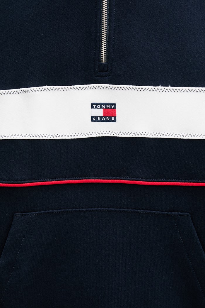 Tommy Jeans μπλούζα ανδρική βαμβακερή DM0DM23244 σκούρο μπλε