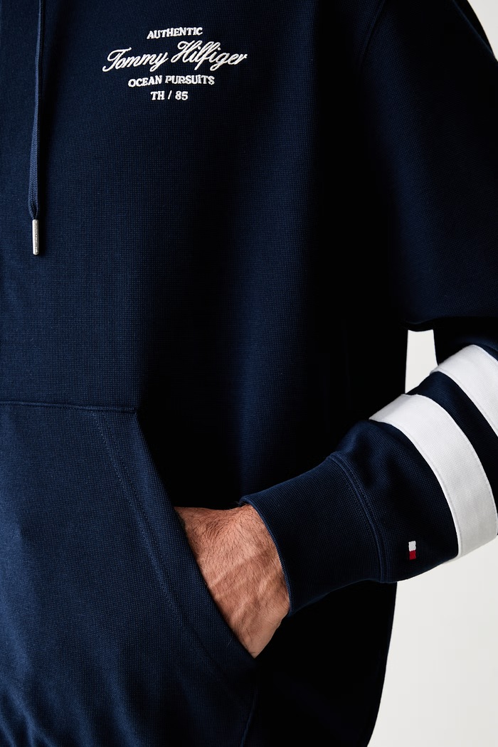 Tommy Hilfiger dukserica na zakopčavanje sa kapuljačom za muškarce MW0MW43184 mornarsko plava