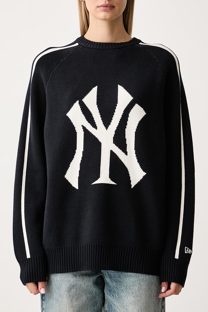 Sweter z wiskozą New Era 60897388 granatowy