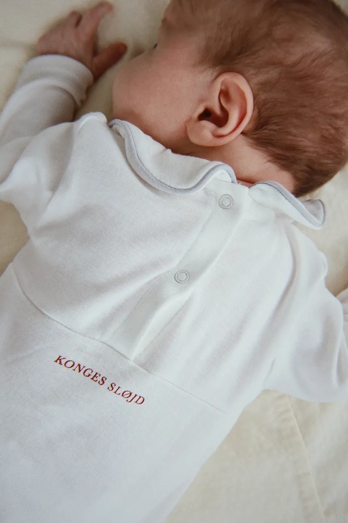 Konges Sløjd Śpiochy dziecięce bawełniane MY FIRST CHRISTMAS ONESIE GOTS KS107961.9BY2