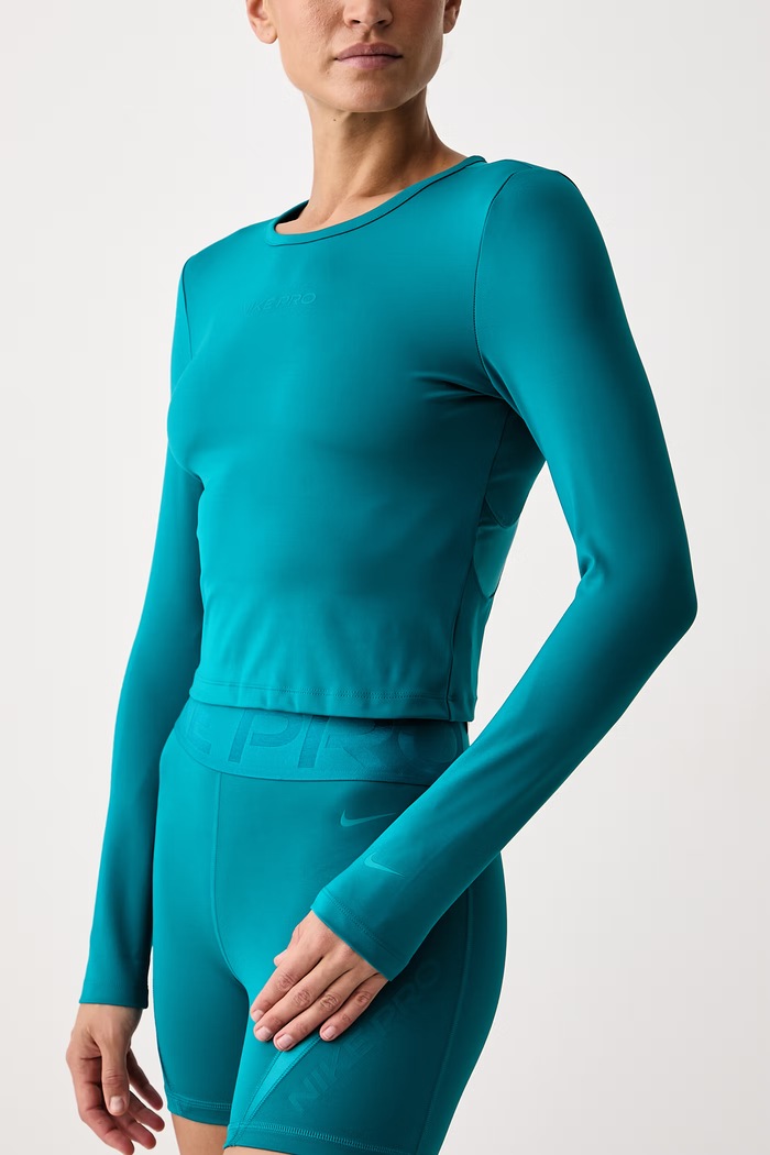 Longsleeve treningowy damski Nike Pro Sculpt Dri-FIT Nike IM9970.372 turkusowy